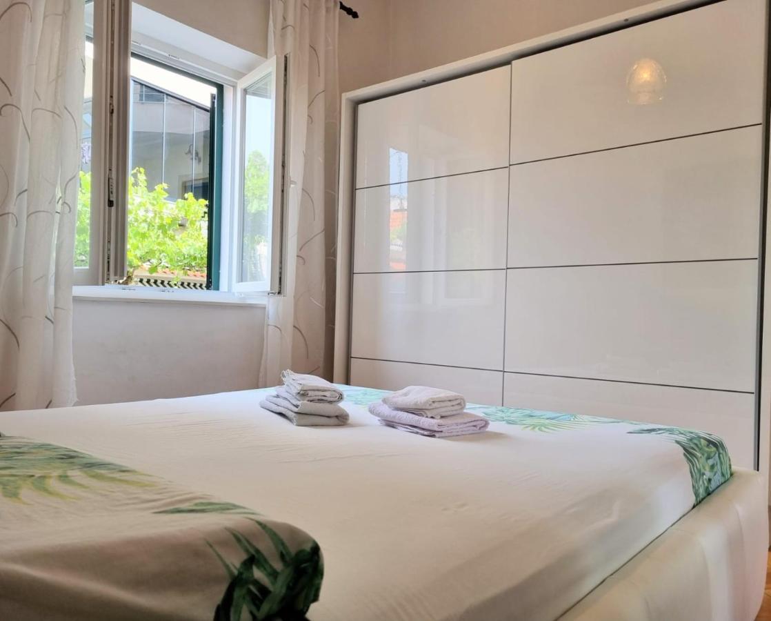 Glorianita Sweethome,Centro, Free Parking,Self Check- In 希贝尼克 外观 照片
