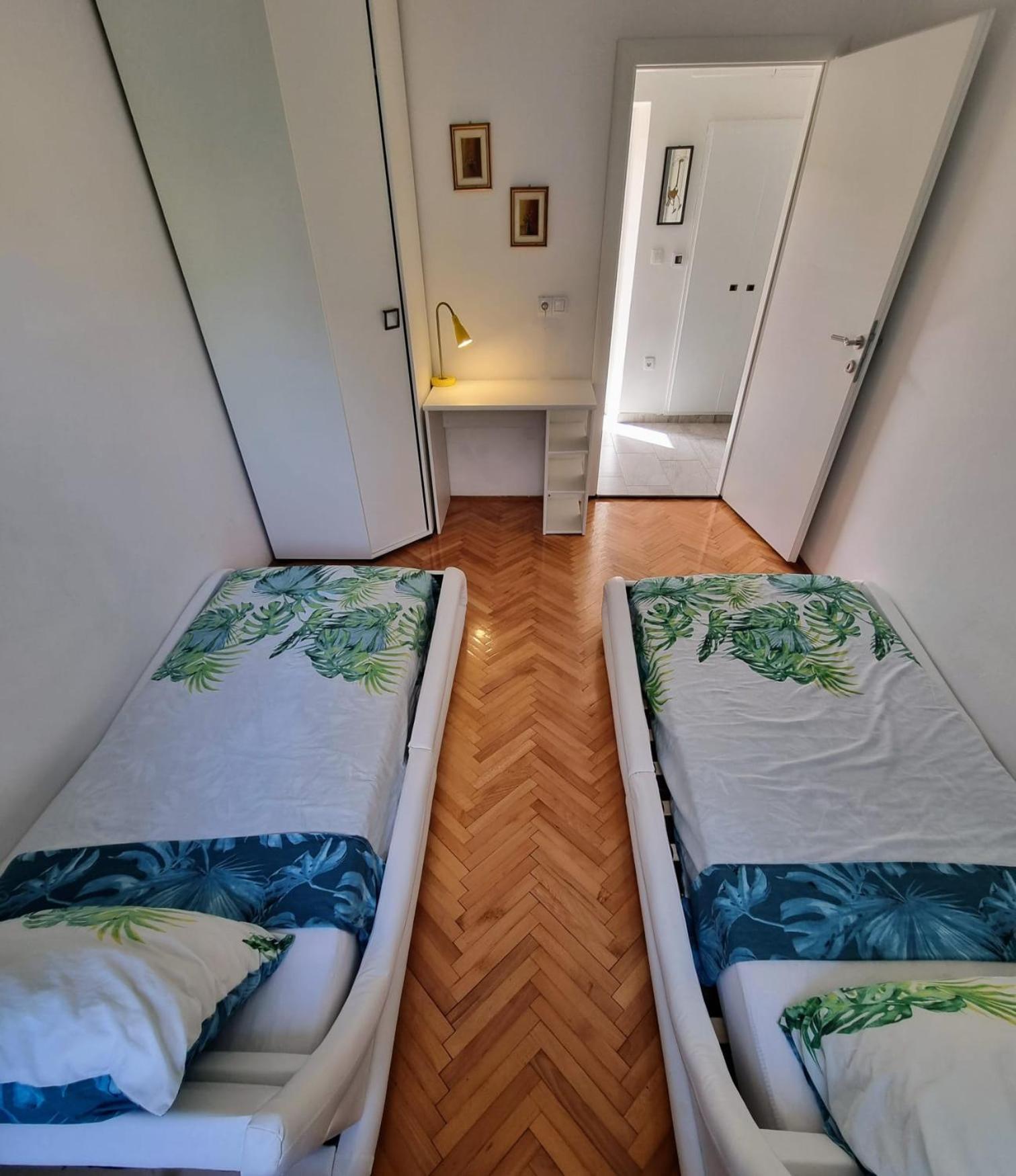 Glorianita Sweethome,Centro, Free Parking,Self Check- In 希贝尼克 外观 照片
