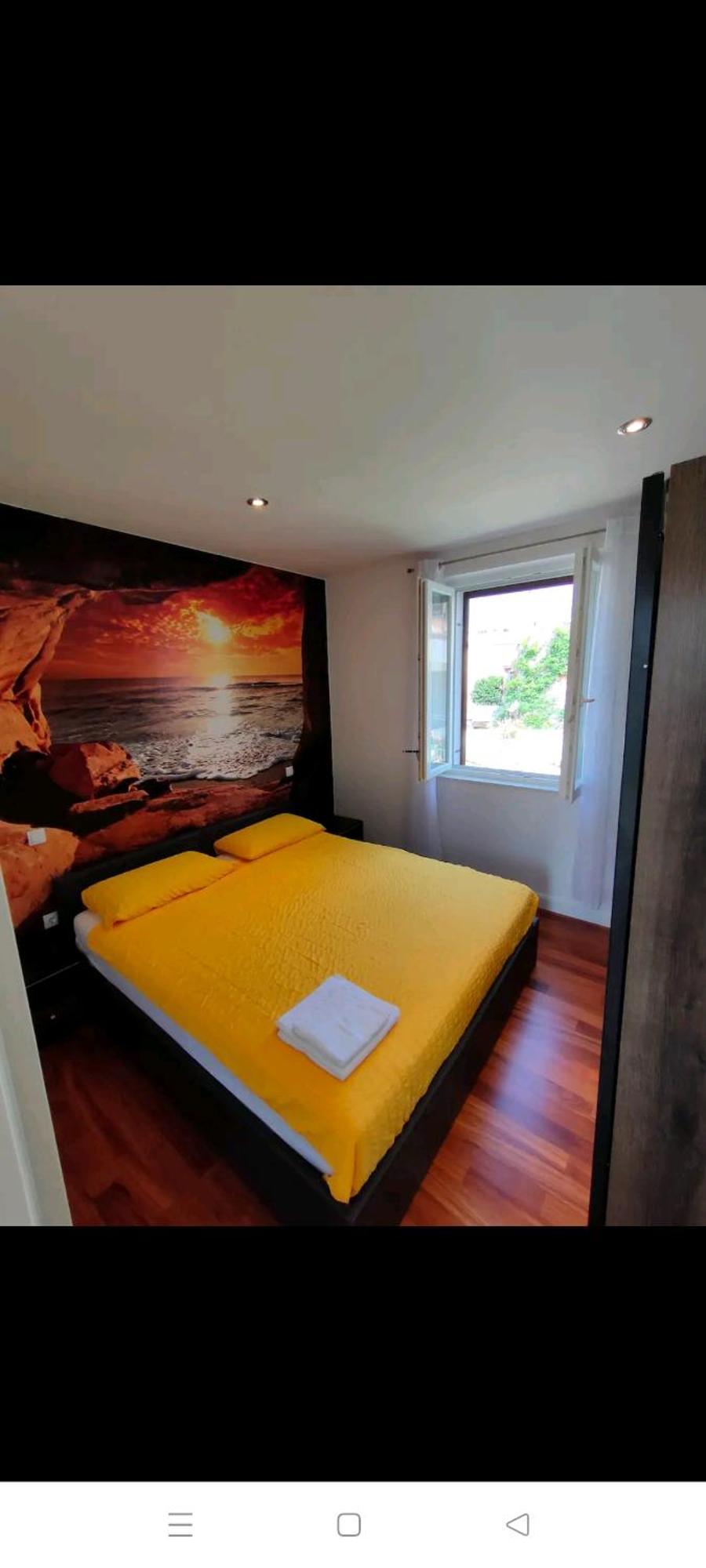 Glorianita Sweethome,Centro, Free Parking,Self Check- In 希贝尼克 外观 照片